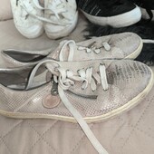 38р rieker. Кеди