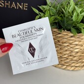 Charlotte Tilbury Beautiful Skin Foundation матуюча тональна основа для обличчя Оригінал