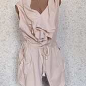 Классная жилетка р-р Л