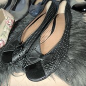 Carvela, 40p шкіряні балетки перфоровані