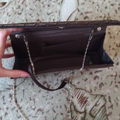 Клатч. Новий. Вміский