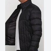 Стьобана куртка демісезонна на блискавці від sorbino (італія) розмір C евро