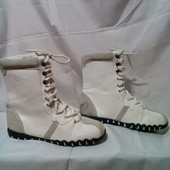 Фірмен.демісезонні шкіряні +замш ботінки , черевики .роз.39