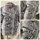 Куртка демі.