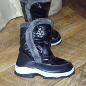 Фірмові теплі чоботи 22см