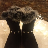 Чорні теплі замшеві уггі обшиті хутром р26-31