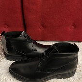 Ессо,оригінал,із натуральної шкіри із шерстяним утепленням,розмір 45