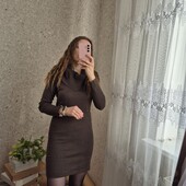 Базове, шоколадне плаття - светрик, з високою горловиною✨