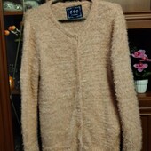 Интересная, нежно абрикосовая кофта,разм М
