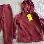 новий спортивний костюм утеплений