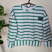 Кофточка в ідеальному стані. Дивиться дуже гарно