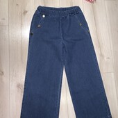 Відмінний стан.Джинси стрейчеві на резинці розмір XS.