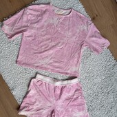 Піжама, домашній костюм