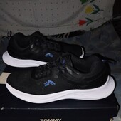 Кроссовки.р.р.43.стелька 28 см.в хорошем состоянии.Оригинал!