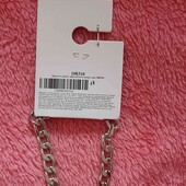 новий браслет на руку