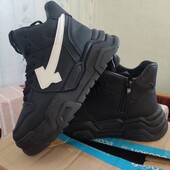 Зимові, нові черевики для хлопця, 37 р