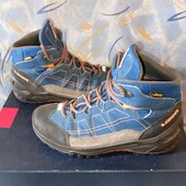 Термо-ботинки с мембраной (Gore-Tex)р.р.36.стелька 22.5 см.в хорошеи состоянии.Оригинал!