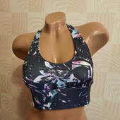 Чудовий спортивний топ від work out