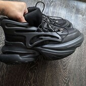 Осенние кроссовки.