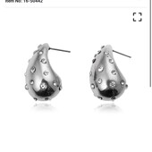 Трендові сережки краплини гвіздочками з камінцями