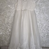 Святкова бальна сукня зі шлейфом на 13-14років.