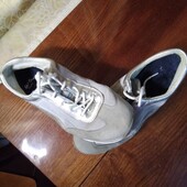 Класні фірмові кросівки демі . Розміри 42-27 см