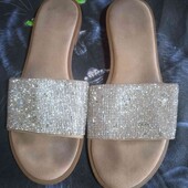 Фірмові шльопанці,розмір 40,устілка 25.5