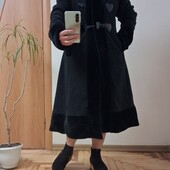 Шикарне пальто з кишенями і капюшоном розмір 14-18