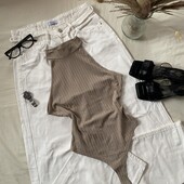 Боді в рубчик у кольорі кемел