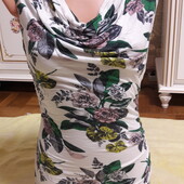 Розпродаж! Футболка у квітах