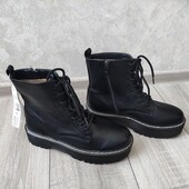 Tally Weijl,із еко шкіри, розмір 40,устілка 25,5