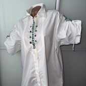 Білосніжна сорочка з вишивкою, під вишиванку