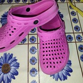 Фирменные кроксы для девочки 33 р