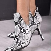 Жіночі чобітки