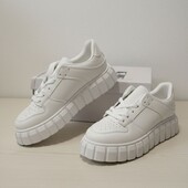 Хіт , легесенькі зручні кросівки з екошкіри