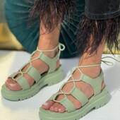 Женские босоножки на массивной подошве на завязках фисташка 38р-24.5 см.