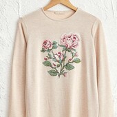 Кофточка с имитацией вышивки
