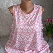 Ідеальний стан.Футболка розмір 20,НОГ 61см.