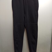 Штаны полиэстер плотные.