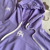 Костюм тоненький на весну ідеально