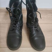 утепленные ботинки кожаные 38р ст.24.00 см
