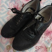 кросівки в стразах.легкі. демісезонн.укрп 50% на всі лоти