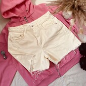 Джинсові шортики у лимонному кольорі