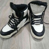 Кросівки зимові