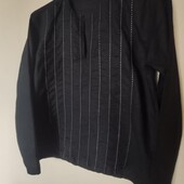 Чорна блуза з відстрочкою