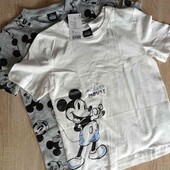 Disney брендовая футболочка на рост 122/128 см в лоте только белая!!!