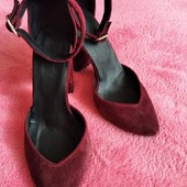 Босоножки натуральная замша, каблук 9см, цвет бордо. Полномерные, 35р 23см. стелька.