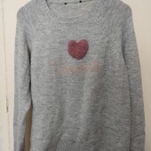 светр з сердечком :)