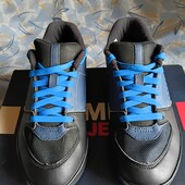 Кожаные кроссовки.р.р.43.стелька 26.5 см.в отличном состоянии.Оригинал!