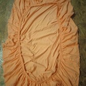 Фірмова трикотажна простинька на ризинці,заміри 110/190/28